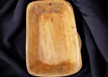 ARM-WOODEN SHAPED SERVING TRAY