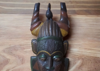 ARM-AFRICAN HANDCRAFT GREEN BAKOTA MASK FROM GHANA